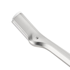 Lames en acier inoxydable Tweezerman : durables et faciles à nettoyer.