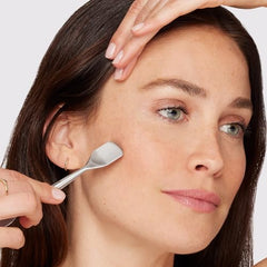 Tweezerman Outil de préparation des pores – visage: pores nets et peau rafraîchie.