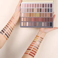 Ombres yeux mates et irisées UCANBE pour looks naturels et festifs