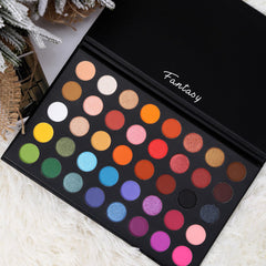Palette UCANBE Yeux: finis mats et métalliques pour des maquillages variés.
