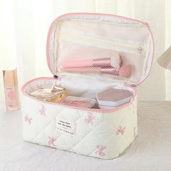 Design floral Coquette sur l extérieur, accessoire élégant pour vos déplacements.