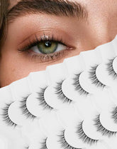 Ukrizi cils naturels avec bande mince pour un rendu discret.