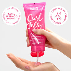 Umberto Giannini Gel Définisseur Boucles, utilisation manuelle pour réduire les frisottis.