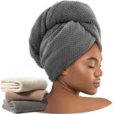 Umisleep serviette-turban microfibre sur cheveux gris, absorption rapide.