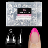 UNA GELLA – tips amande demi-couvrant en gel, fini matte et confort immédiat.