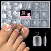UNA GELLA propose des ongles d’orteils carrés-arrondis pour un rendu naturel.
