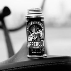 UPPERCUT DELUXE fini-mat-naturel : fini sans brillance pour un look moderne.