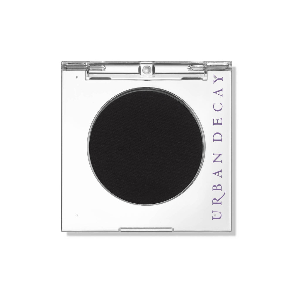 Ombre URBAN DECAY 24/7 noir mat avec pigmentation intense pour un regard profond