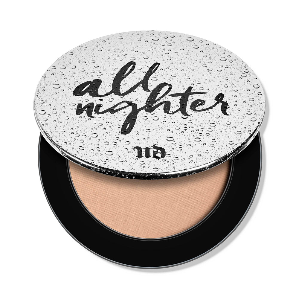 Urban Decay All Nighter Poudre translucide qui fixe le maquillage durablement et sans effet gras.