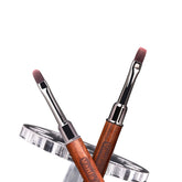 Pinceau Vanfa gel ongles oval pour extensions précises et lisses.