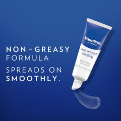 Application sur coudes et genoux avec la lotion Vaseline