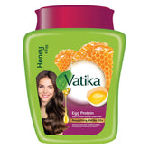 Vatika Naturals masque huile chaude œuf-protéine pour cheveux secs et nourris.