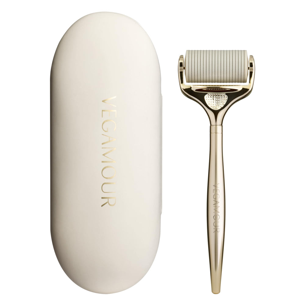 VEGAMOUR GRO+ Rouleau micro-aiguilles pour cuir chevelu, exfoliation légère et absorption optimisée.