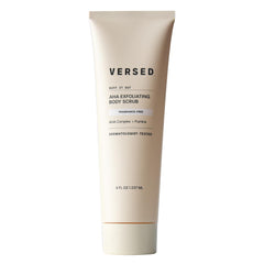 Versed Buff It Out gommage-corps-a-ha, peau plus lisse après application.