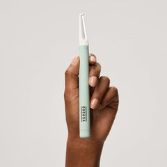 Versed poignee-antidérapante-outil-dermaplaning: prise en main sécurisée lors des gestes.