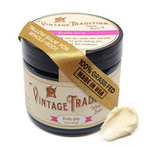Baume Vintage Tradition à base de graisse de boeuf dans un pot, hydratation en profondeur