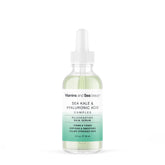 Sérum VITAMINS AND SEA BEAUTY – flacon clair montrant une hydratation intense