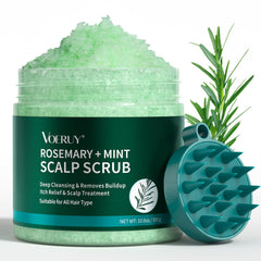 VOERUY Scrub capillaire au romarin, exfolie en douceur le cuir chevelu.