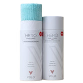 VOLO Hero serviette-cheveux Capri Bleu Tube pour un séchage rapide et pratique.