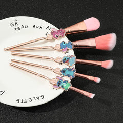 WeChip pinceaux adaptés liquides et poudres, application fluide et sans effort.