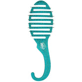 Wet Brush démêle en douceur sous la douche grâce aux poils IntelliFlex.