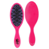 Wet Brush détrempe les nœuds sans douleur sur cheveux épais.