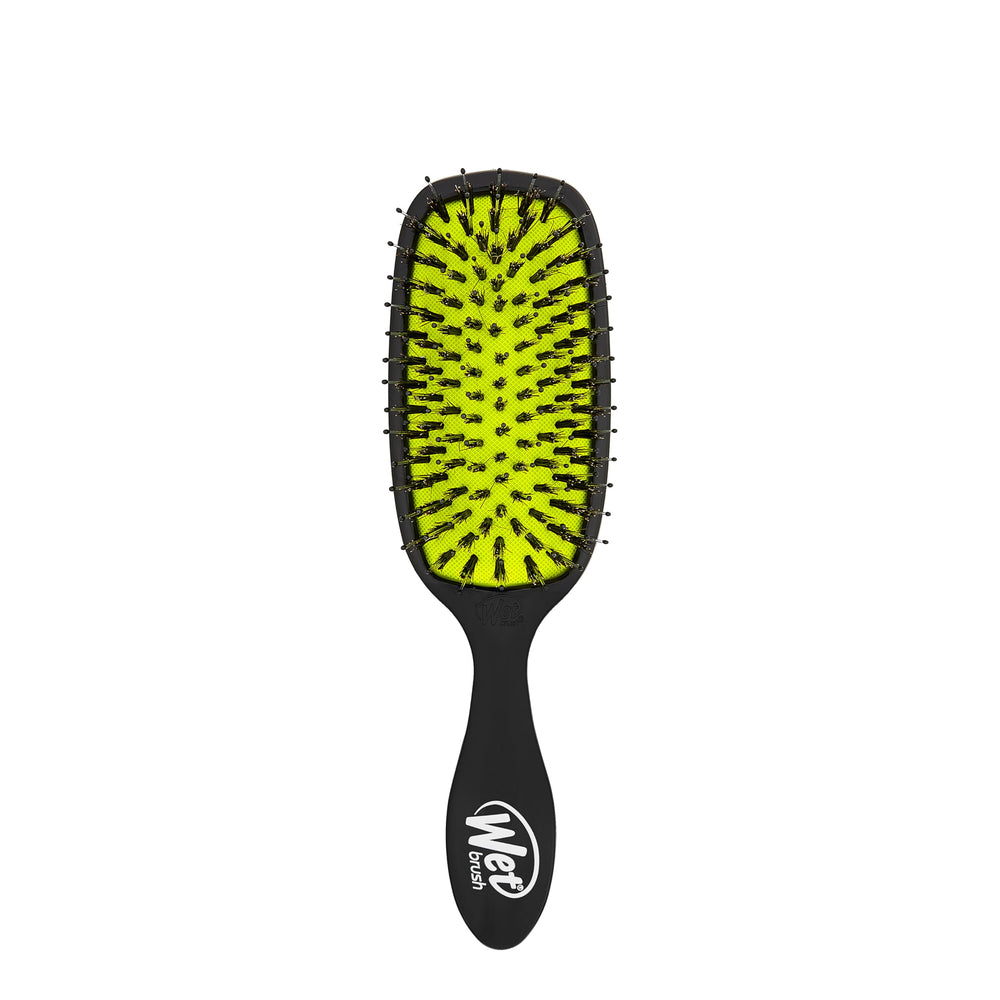 Brosse Wet Brush Shine Enhancer démêle en douceur et apporte brillance.