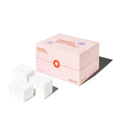 White Rabbit cotons nus classiques dans un étui pratique pour votre routine beauté