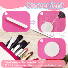 Éponge visage compressée Woozettn pour exfolier en douceur et enlever le maquillage.