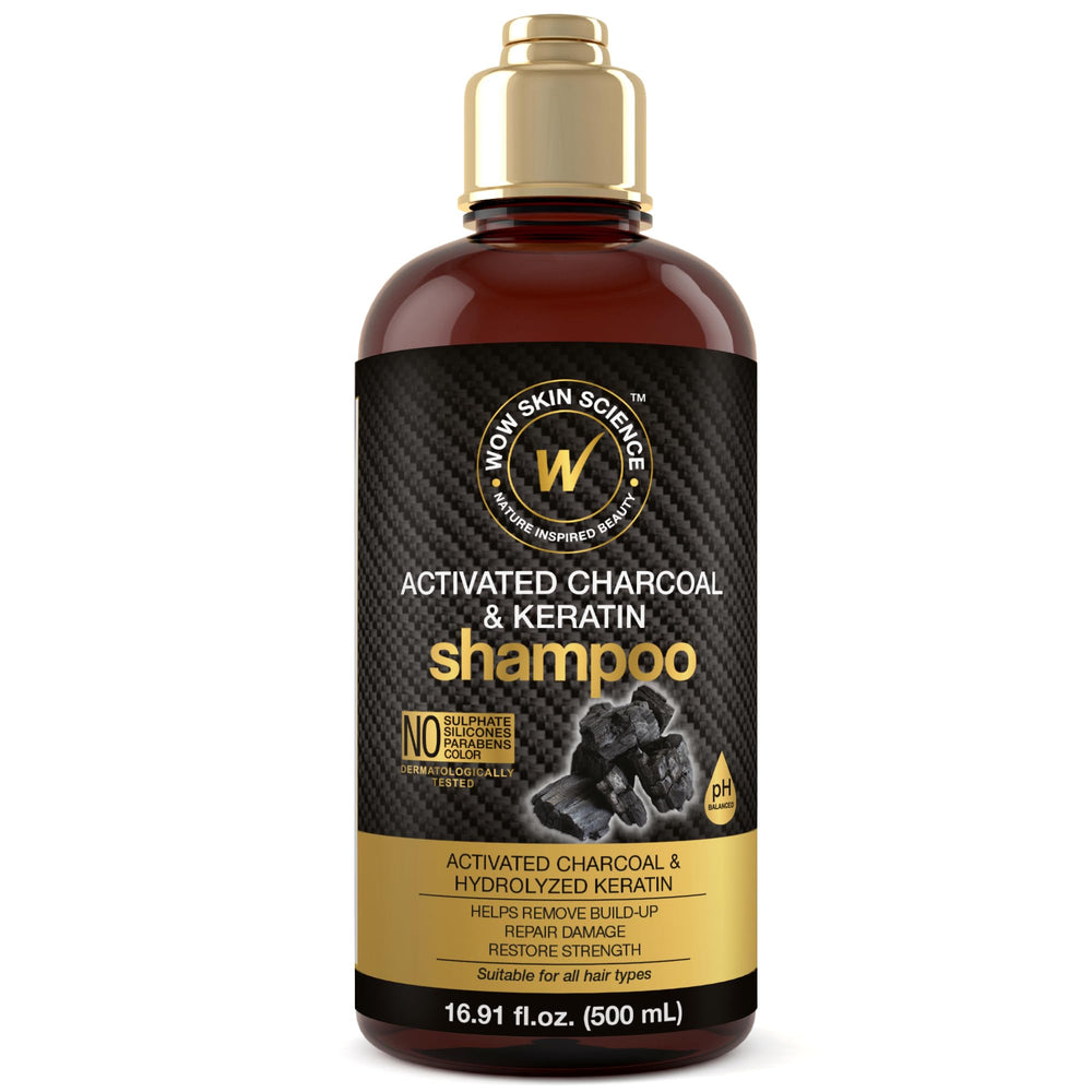 WOW Skin Science shampooing charbon actif keratine - Bouteille pour usage quotidien et cheveux renforcés.