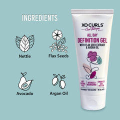 Texture crème du gel XO Curls All Day Definition pour une application fluide sur cheveux.