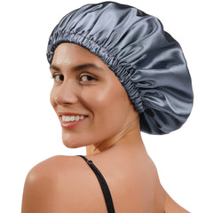 Bonnet Yanibest satin bleu-ash en profil protégeant les cheveux
