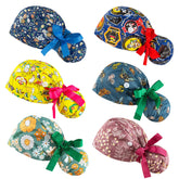 Casquette scrub YEAJOIN Bouffant, design semi-ouvert pour femme, confort et style professionnel.
