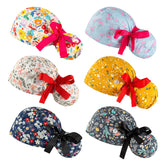 Chapeau Scrub YEAJOIN bouffant ajustable pour maintien confortable.