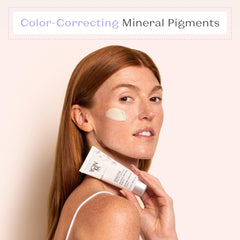 Pigments minéraux verts corrigent instantanément la teinte et unifient le teint.