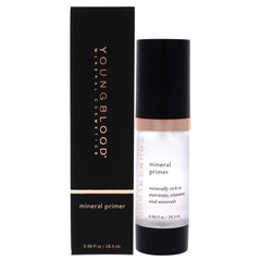 Youngblood Primer Minéral sans couleur dans une bouteille prête au maquillage.