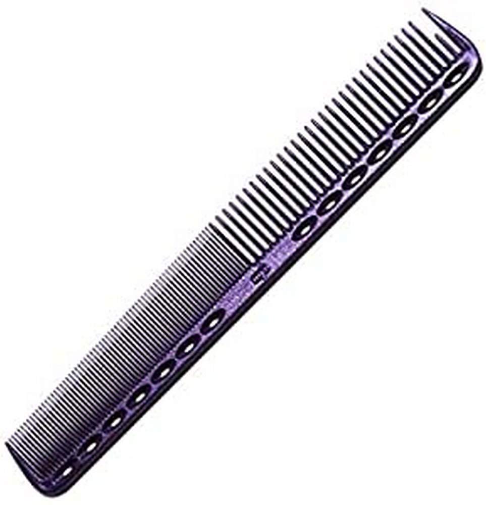 Le peigne Y.S. Park YS-339 en pourpre profond assure une tension précise pour des coupes nettes.