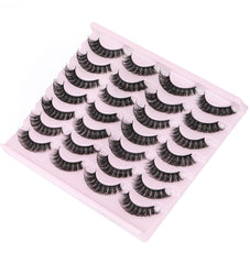 Effet regard œil-chat Zanlufly grâce au D-Curly Wispy.