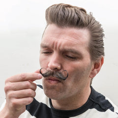 ZEUS Cire moustache – Tenue ferme et flexible pour un look naturel