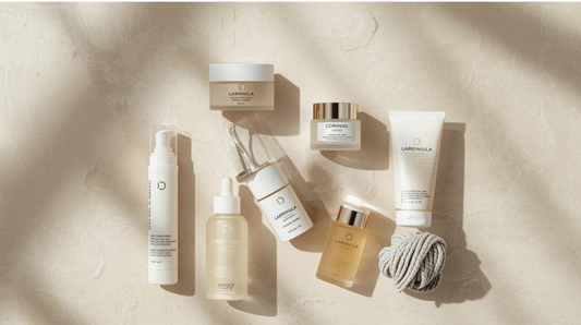 Routine beauté minimaliste avec cinq produits essentiels