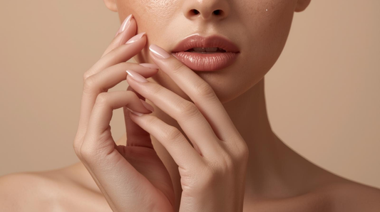 Manucure parfaite avec vernis à ongles élégant