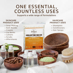 Pastilles émulsifiant wax NF, texture crème douce, idéale pour des formules soyeuses.