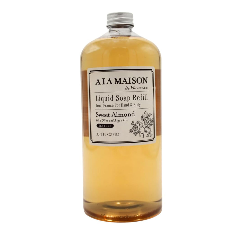 A LA MAISON savon mains amande douce, recharge pratique et durable pour la routine quotidienne.
