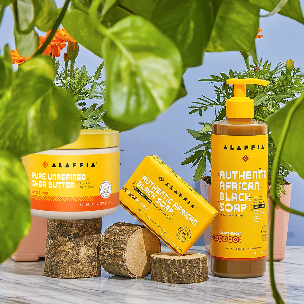 Ingrédients riches en vitamines et acides gras du Beurre EveryDay Shea.