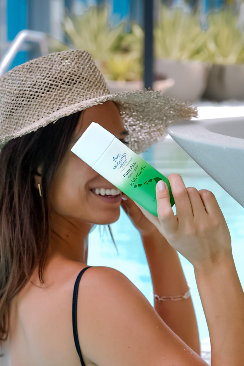 Absolutely Natural bouteille pratique de 170 ml pour usage quotidien.