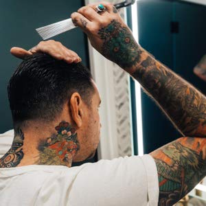 Ace High pomade pot 4oz, emballage pratique et prêt à l'emploi.