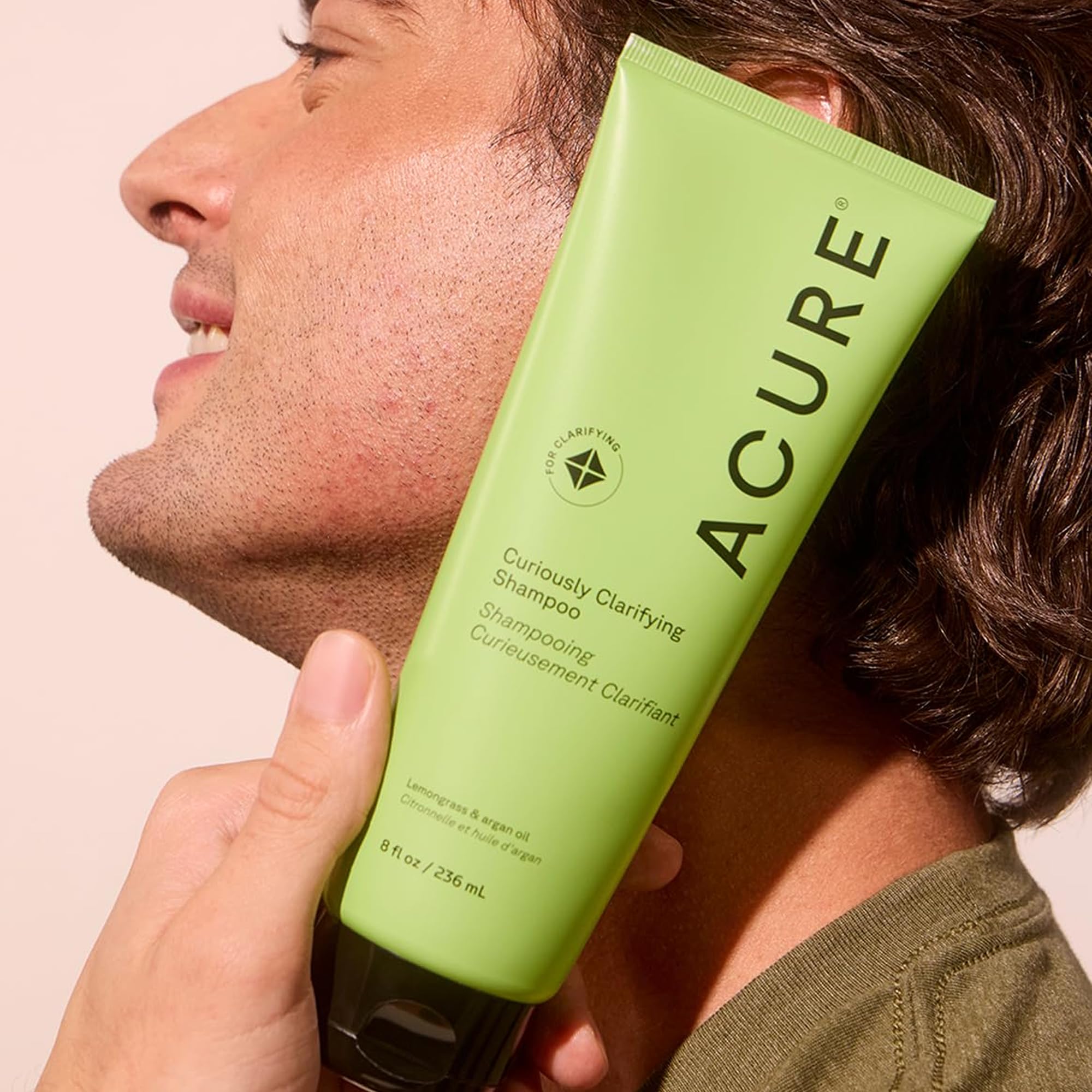 Acure Détox cuir chevelu – action ciblée contre les accumulations de produits pour cuir chevelu plus sain.