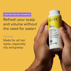 Acure Poudre-Seche Mini pour cheveux foncés, absorbe l’huile et ravive l’éclat.