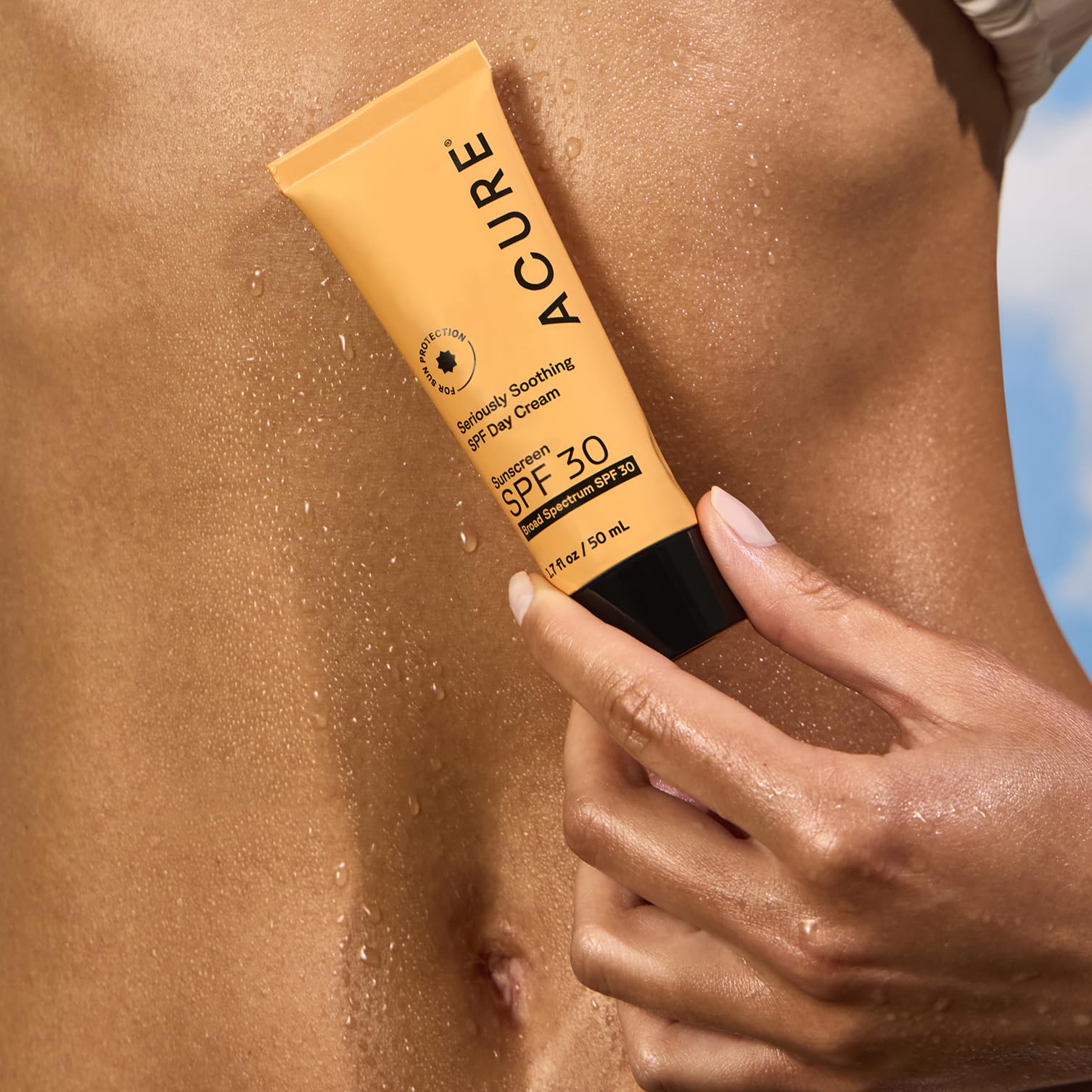 Natural ingredients label highlighting vegan and cruelty-free formula.