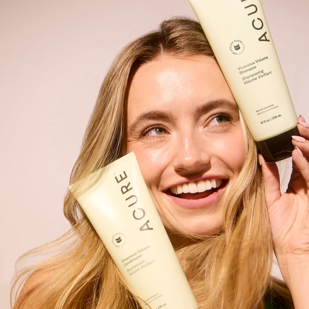 Acure Shampoing Volume Vivifiant – échinacée pour renforcer les mèches et rehausser la brillance.